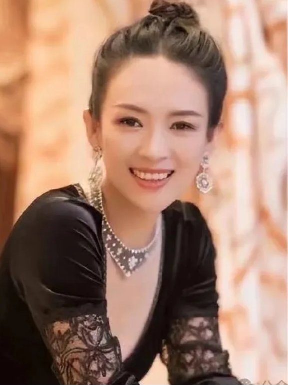 她离婚后，才知撒贝宁当年的评语是“神预言