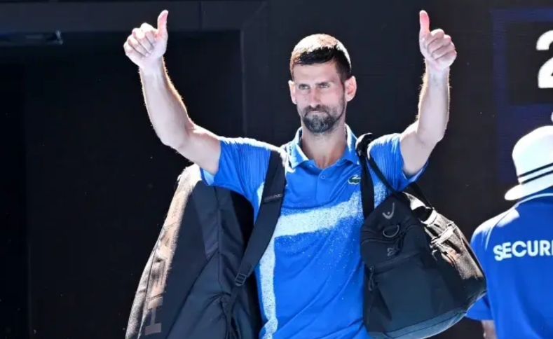 德约科维奇0-1兹维列夫，黄健翔有感而发，说的都是心里话

1.本届澳网德约状态