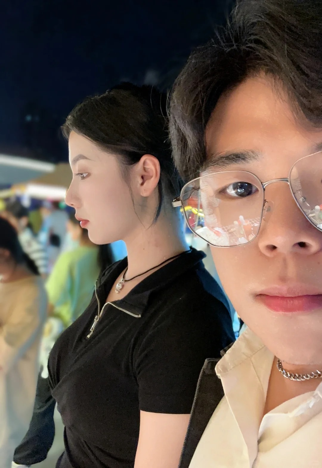 和女朋友认识两年的变化//🌼美炸了
图一图二是认识一年
图三图四是认识两年
总