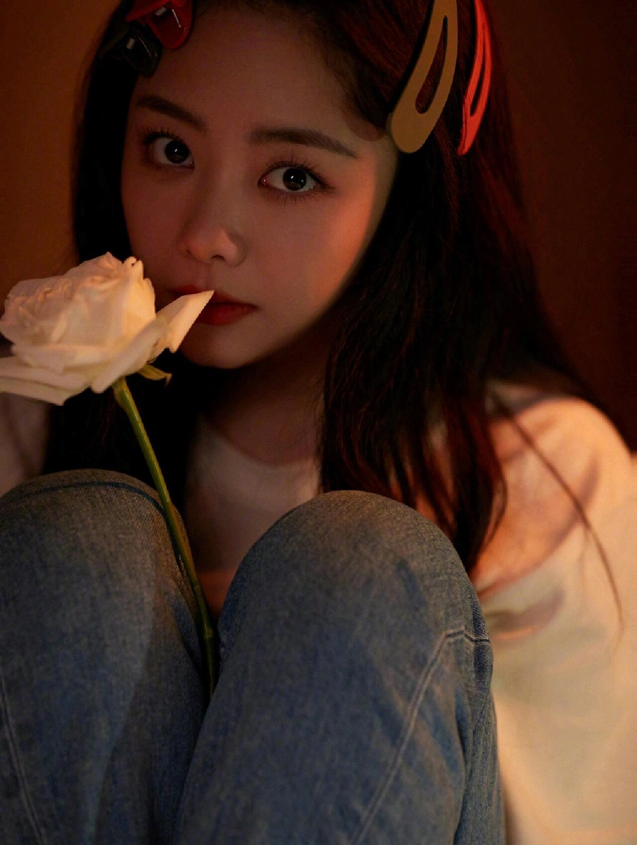 圆脸美女谭松韵