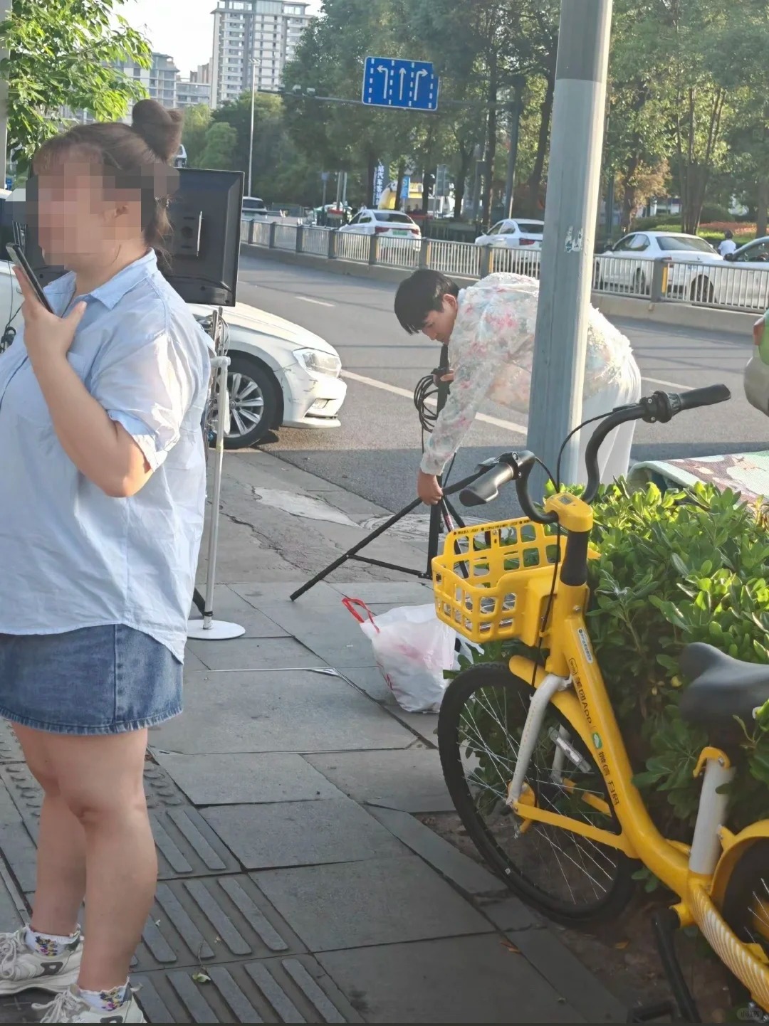 继成都太古里后，成都东站也被“网红”攻下
成都东站现在这么火吗？继成都太古里后，