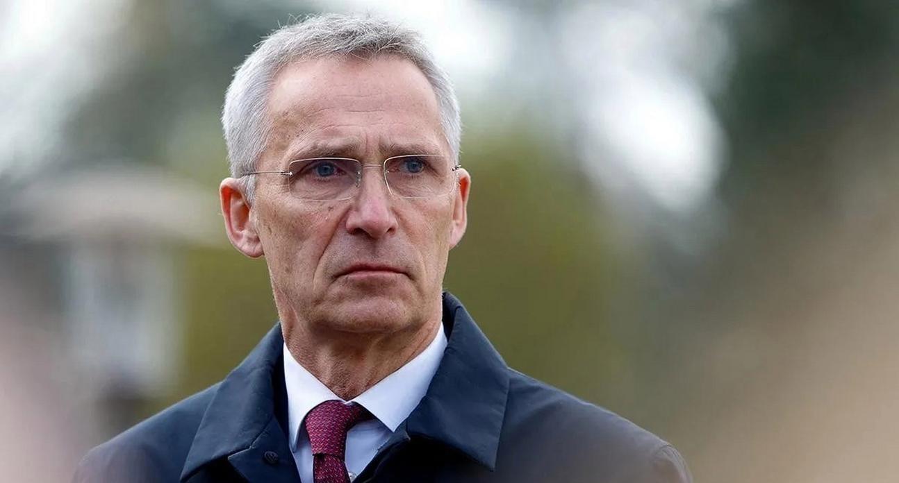 北约秘书长换届将即，冯德莱恩遭反对，美国又钦点另一人。对于现任的北约秘书长斯托尔