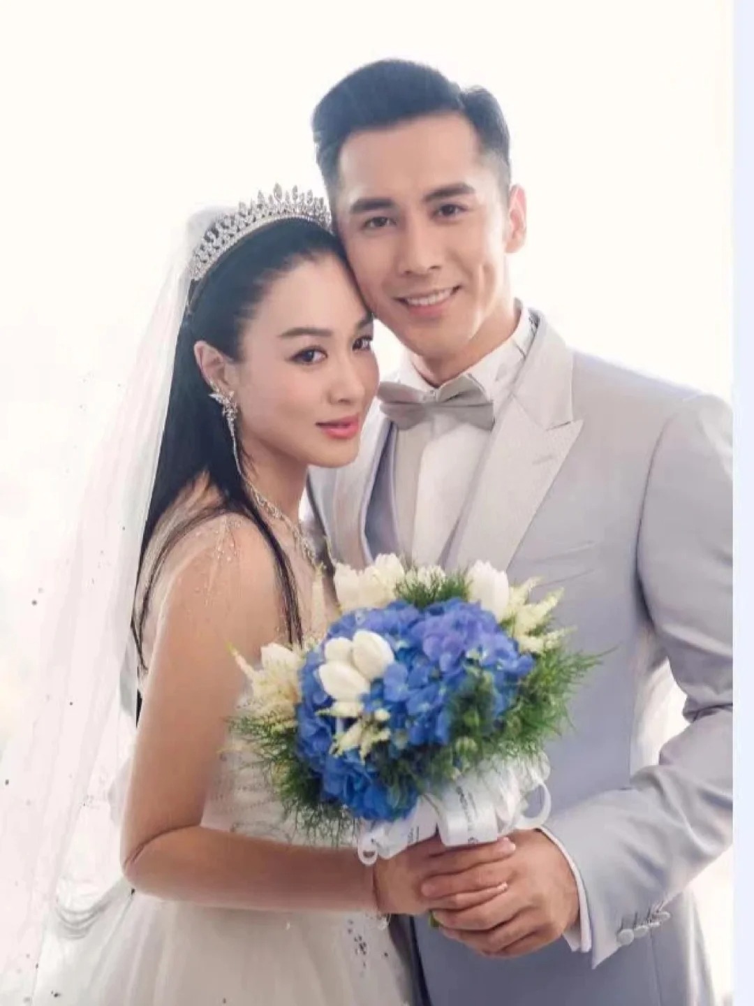 一次，钟丽缇老公数落道：“花50万买条裙子，真是败家”！气不过的她立马给张伦硕买