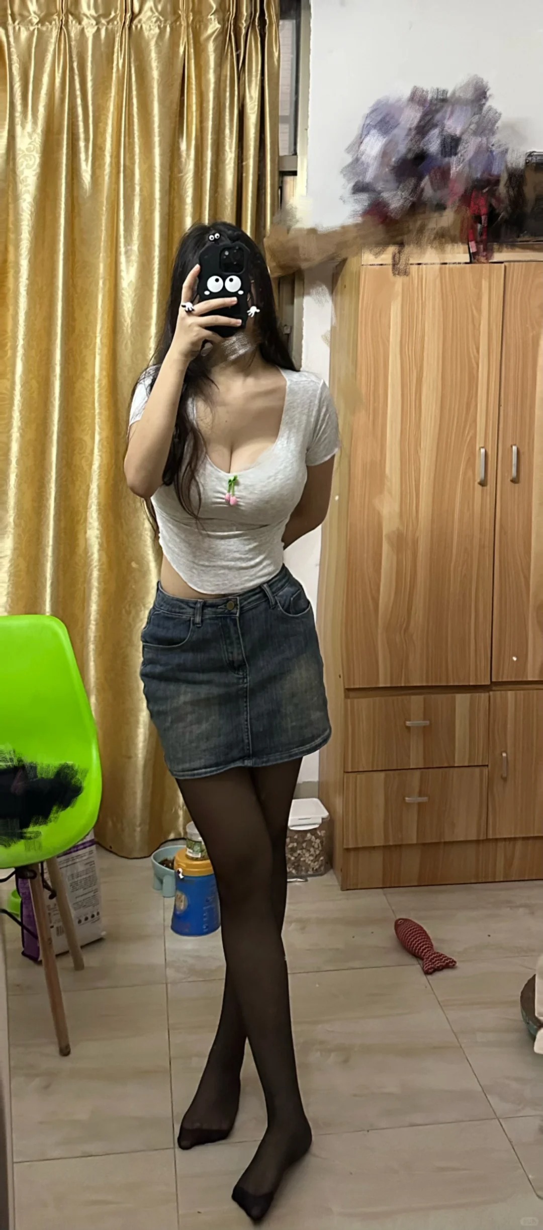 这样够辣吗？
我贪婪的向你要钱 要爱 要陪伴 要一切 你笑眯眯的双手奉上 夸我好