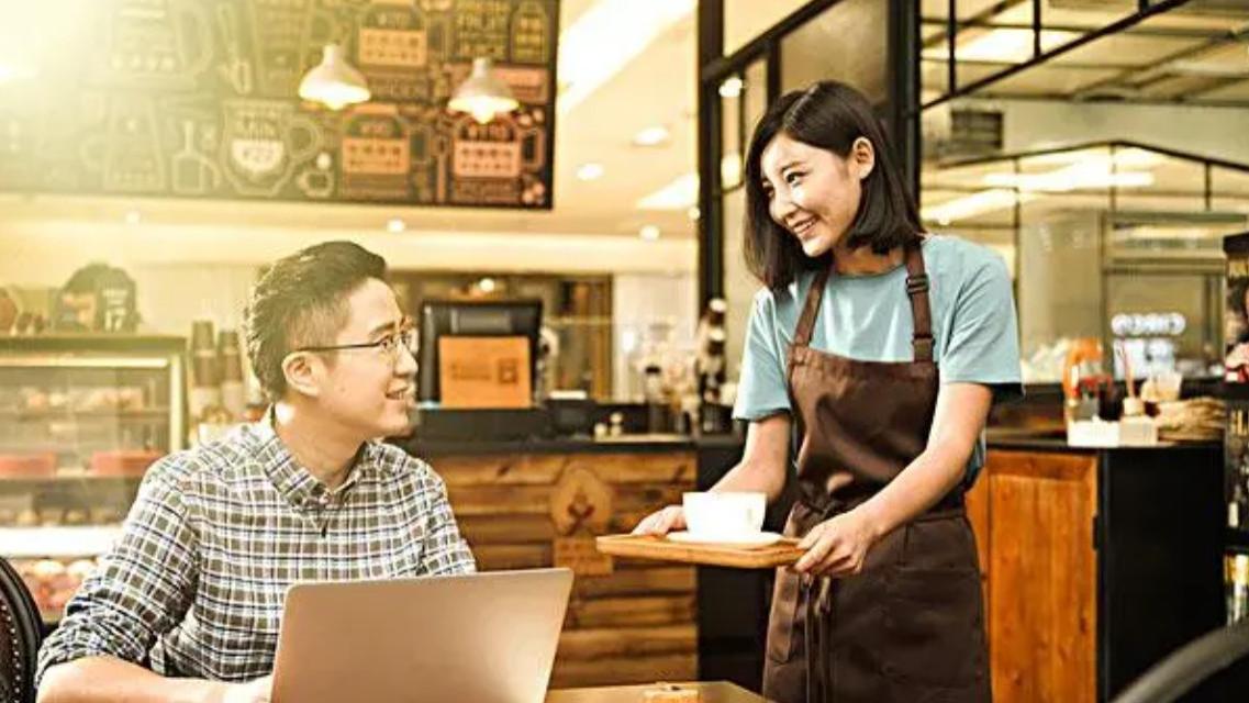 女子依靠年轻貌美成功上位，五年后落得原配一样的下场!