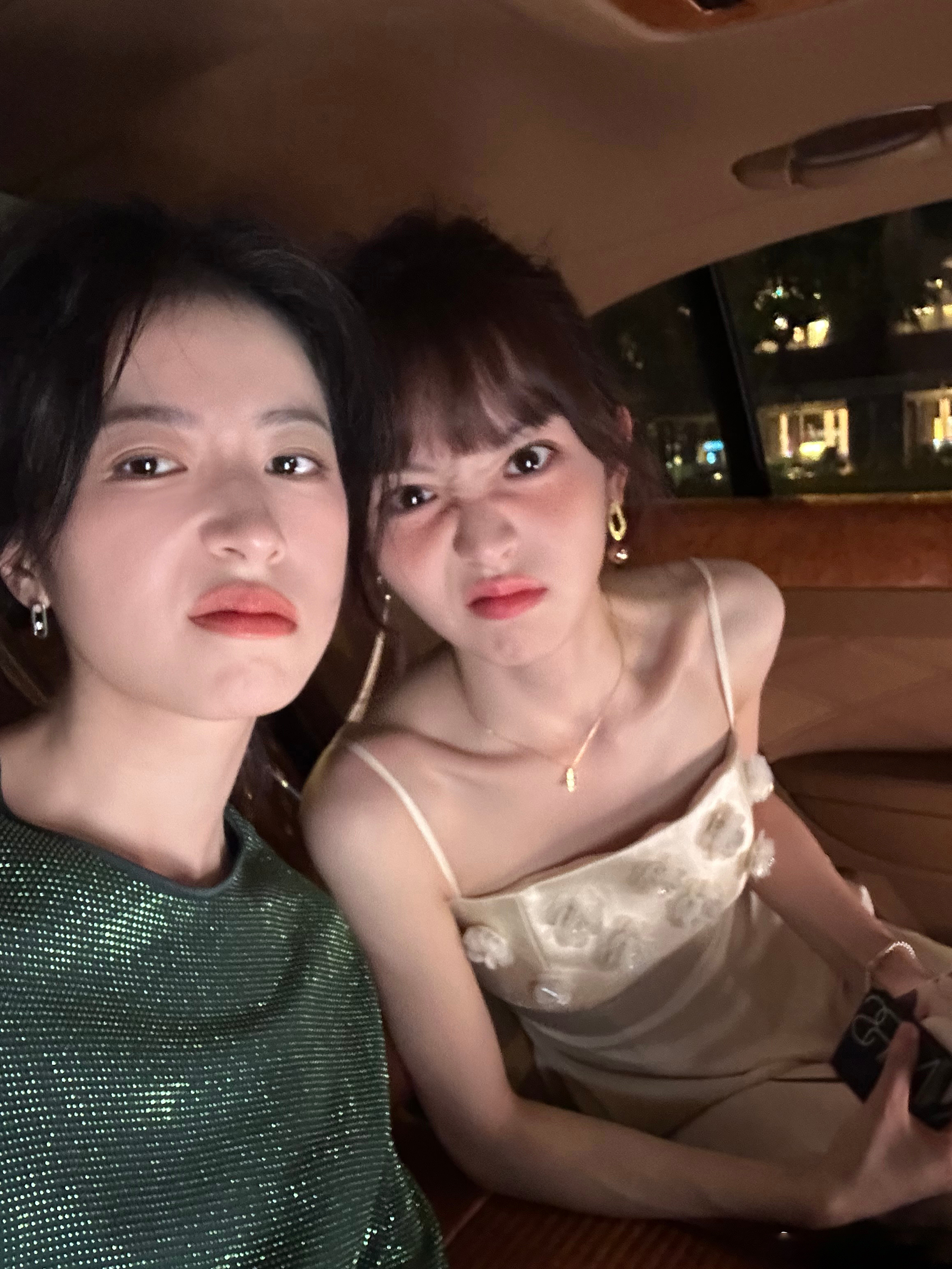 《半熟男女》何知南和韩苏友情破裂，好闺蜜就差扯头花了，都是瞿一芃造的孽啊，戏里泪