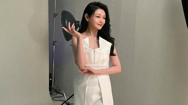 母子联手一起应战，张兰赴日调查真相，汪小菲取关S妈、小S吴佩慈