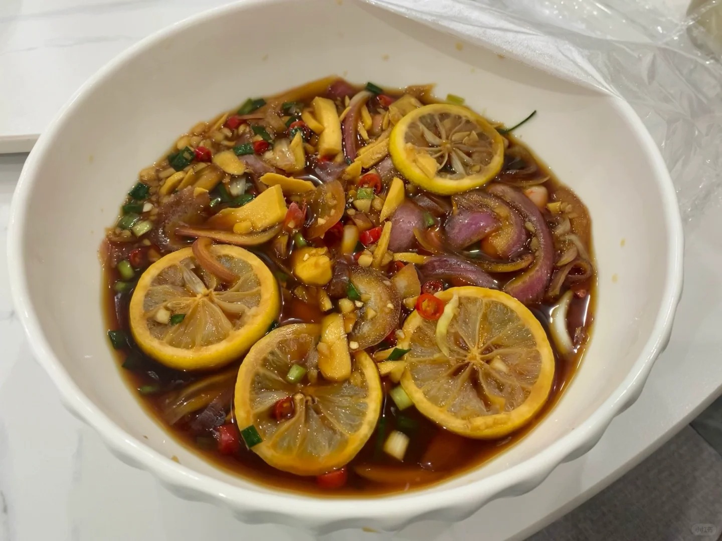 为什么生腌虾变成熟的了
#不懂就问有问必答
我是严格按照做法来的啊啊啊
我妈硬是