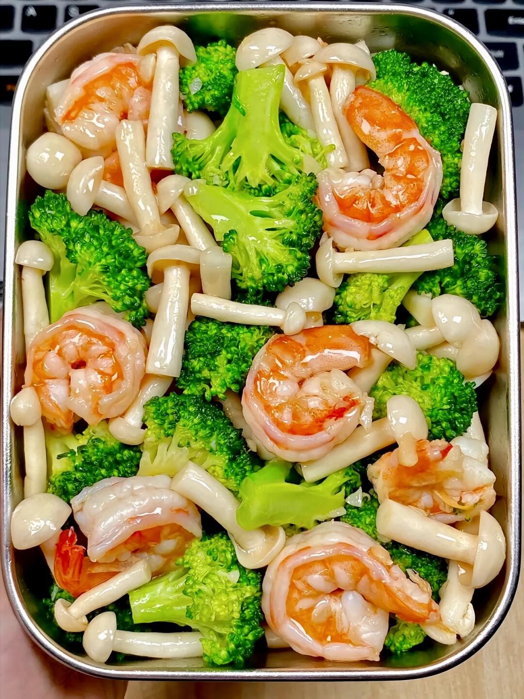 别犹豫，想吃谁做的就艾特谁西兰花海菇炒虾仁