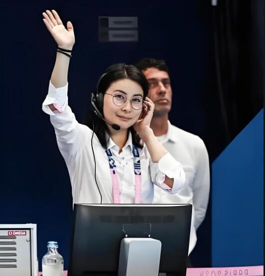 郭晶晶从舆论缠身到走上奥运会裁判台
