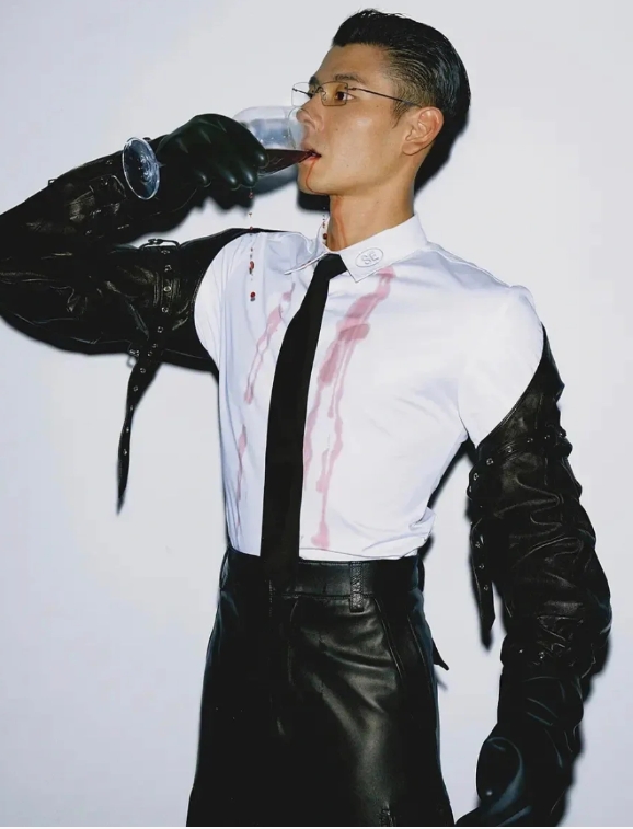 “丑男人”，靠脸成为内娱顶流