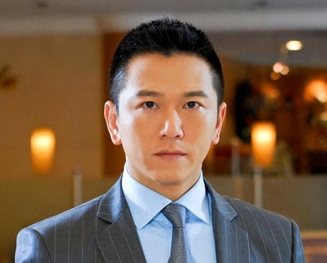 温兆伦：一生睡遍多名女星，结果却被名不见经传的赵庭“降服”

一、 温兆伦，这位