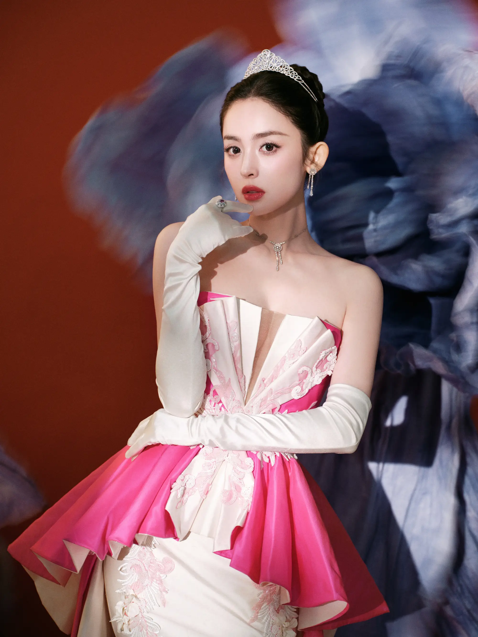 古力娜扎从维吾尔族之花到全国最受欢迎的女主角