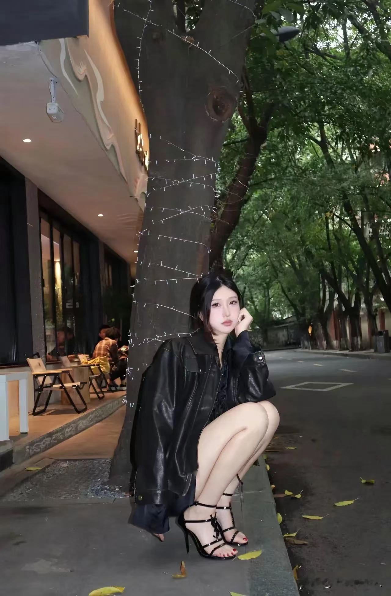 你们说弟妹离婚了就约我见面这合适吗哈哈哈哈