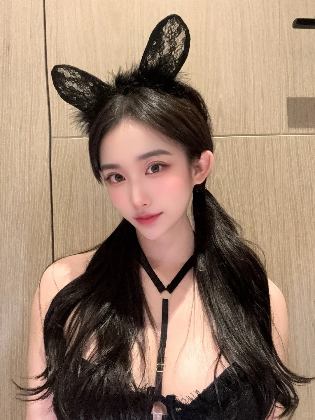 衣服很辣 笑容很甜
今日份自拍请查收