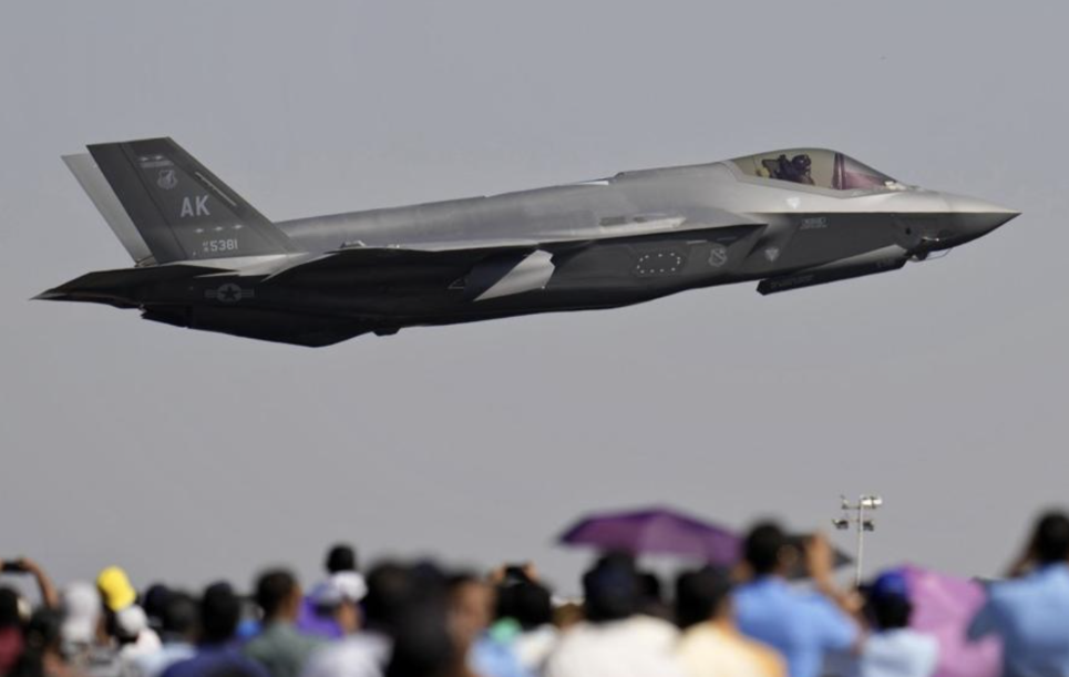 印度想得挺美，从美国购买F-35战斗机，从俄罗斯购买图式轰炸机！

因为图式轰炸