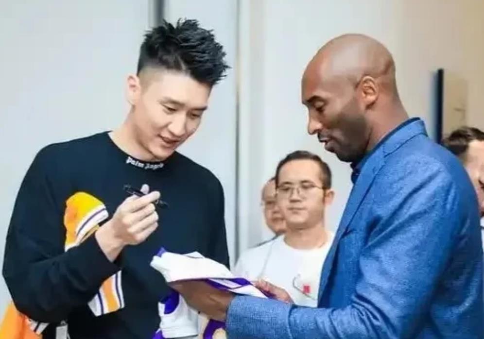 有一说一，孙悦这辈子也算是人生赢家了！

第一份合同——2年100万美元（湖人队