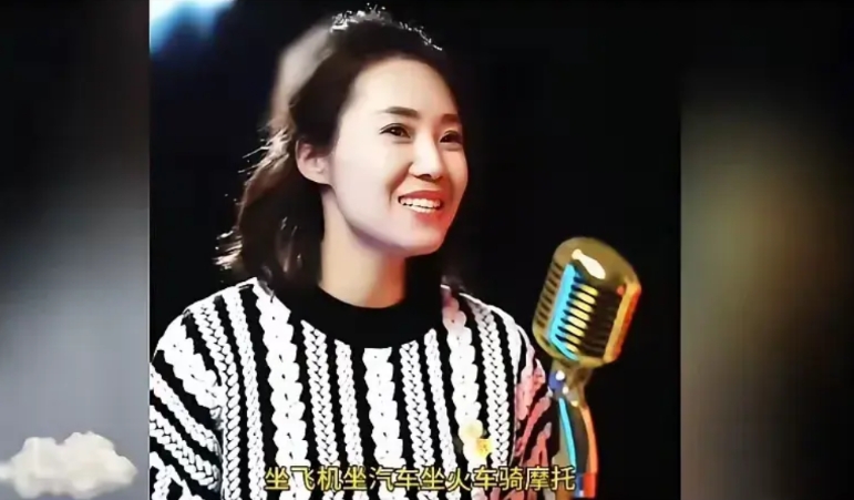 云朵又推出了新歌《从南走到北》，这次她自己担任作词作曲，结果词曲的水平也让不少人