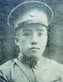 1932年8月，韩复榘对部下说：“刘珍年盘踞胶东，飞扬跋扈，简直是我们胸前剑，不