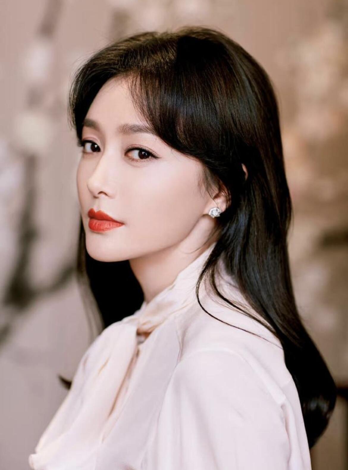 秦岚真的很勇敢