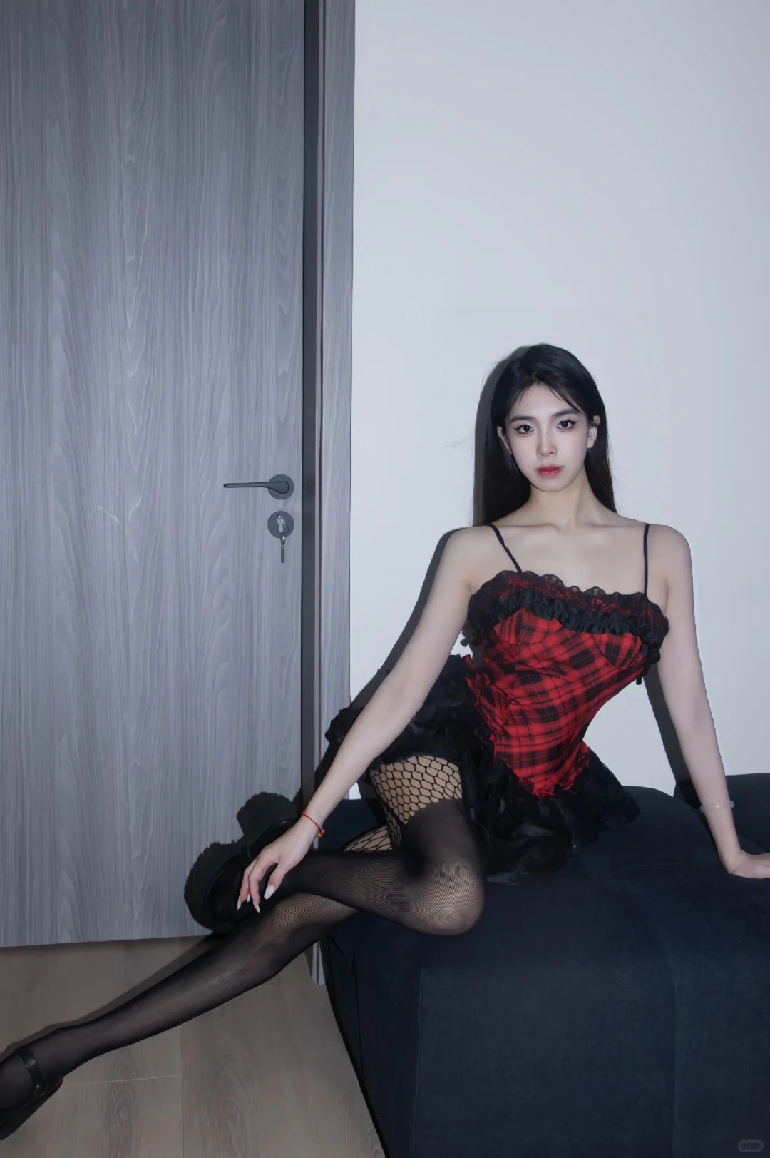 谁能拒绝
敢惹我 那你算踢到棉花了