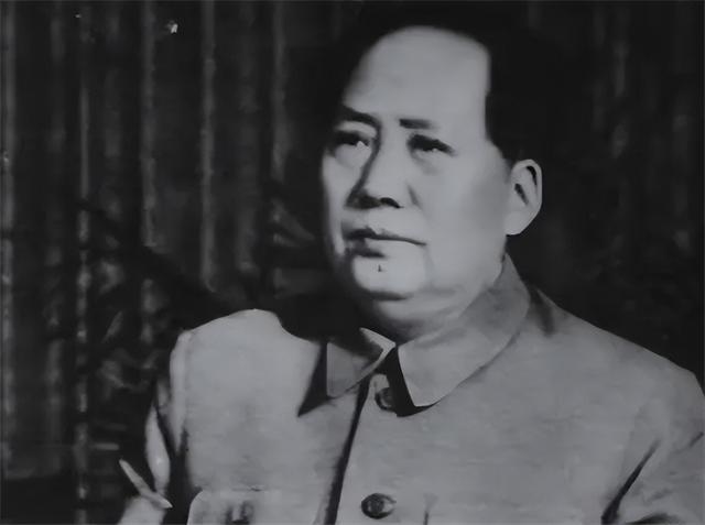 1965年，高长吉违反禁令击落敌机，毛主席：畏首畏尾打不了胜仗