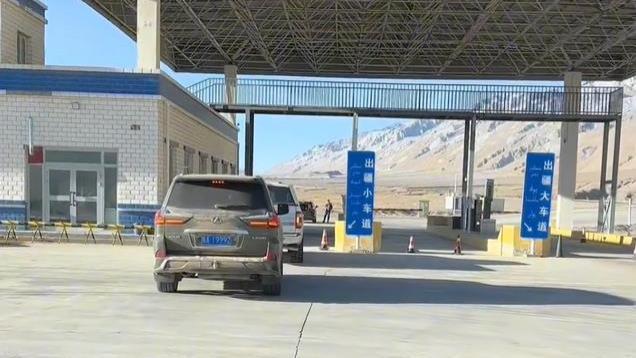 800公里无加油站，送30升油花了2020元，刚开40公里就看到加油站