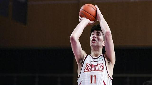 ​余嘉豪17+16全队6人上双 徐杰空砍21+9 浙江擒广东迎8连胜