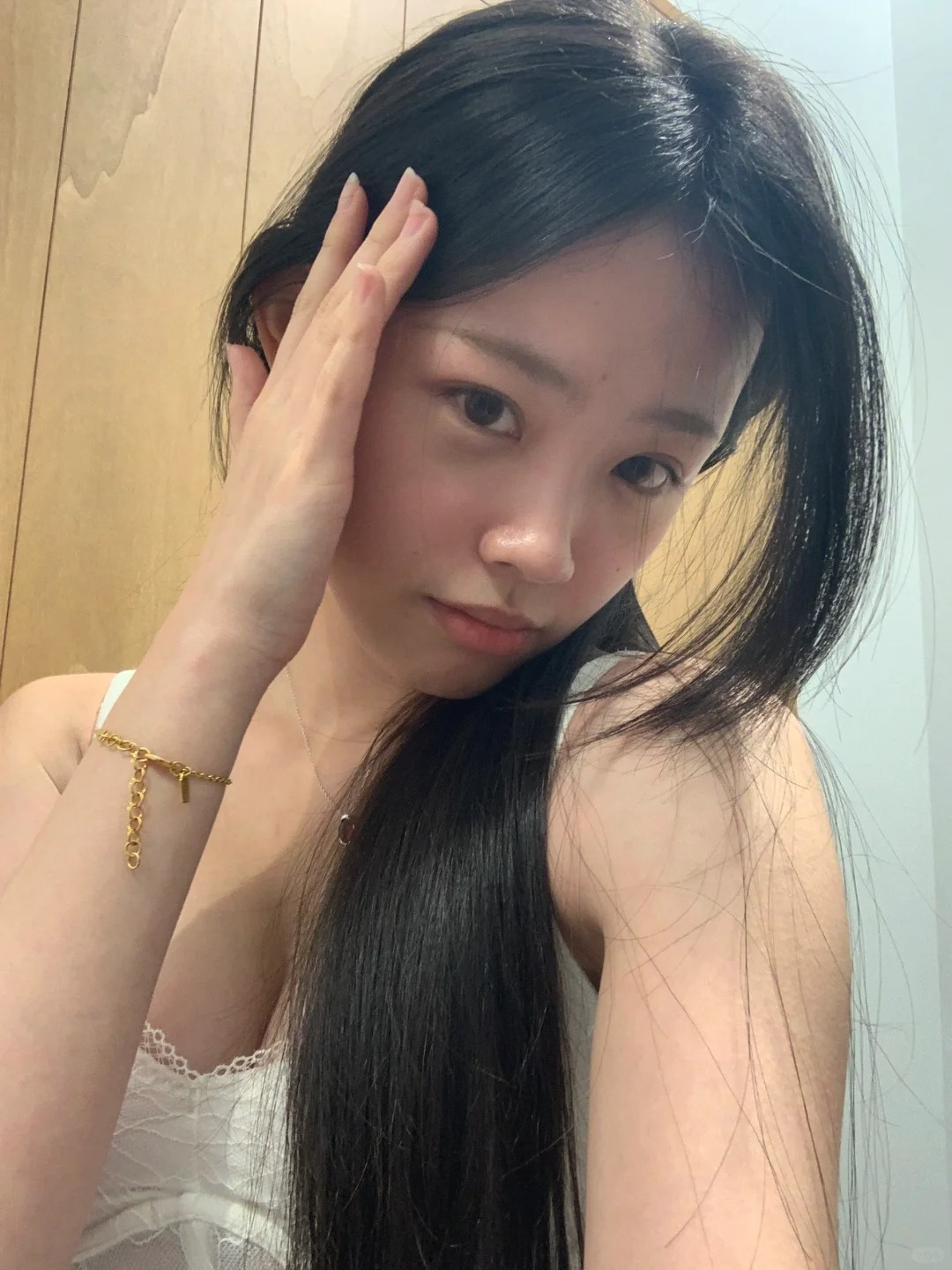 晕倒 谁家大学生没毕业就被要求去相亲啊..
如上 最近很困扰的一件事
明明还没毕