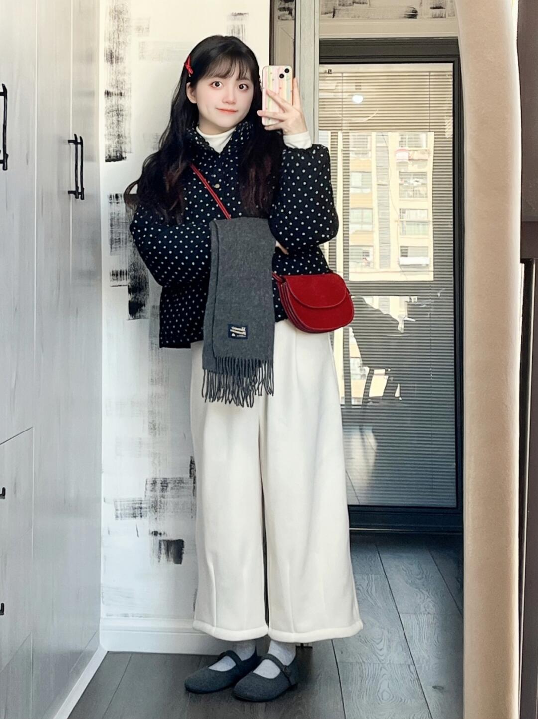 韩里韩气的羽绒服ʕ •ᴥ•ʔ其实是白色小碎花吖