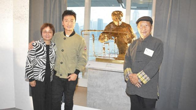 44岁方力申身家过亿！住近5千万豪宅，拥有过百件珍藏品