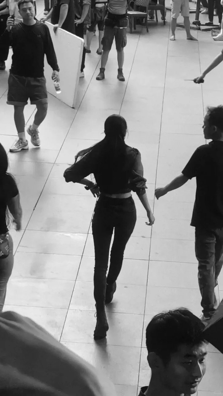 给内娱一点小小的身材比例震撼！！