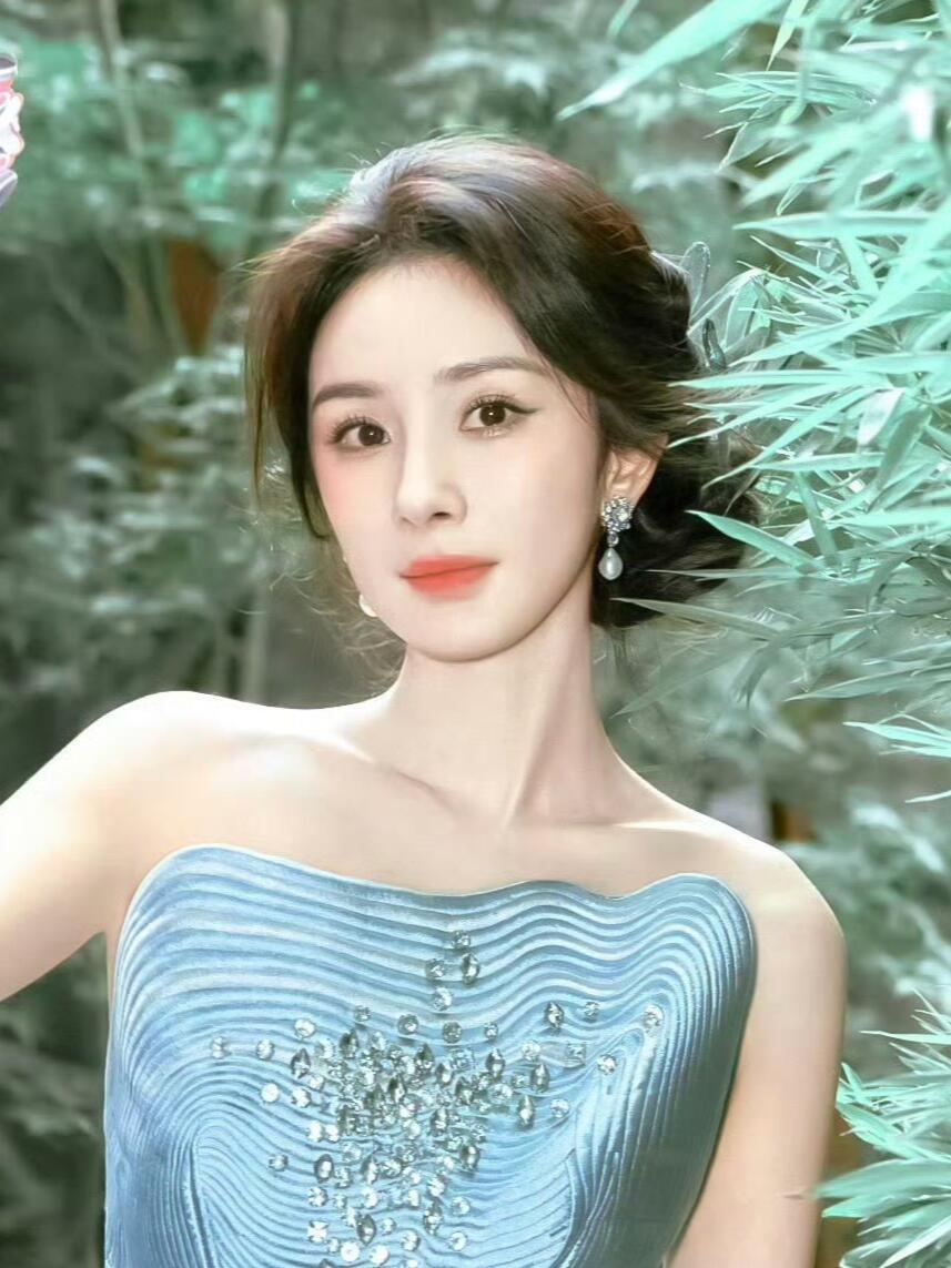 杨幂：34年演艺传奇，81角尽显非凡演技