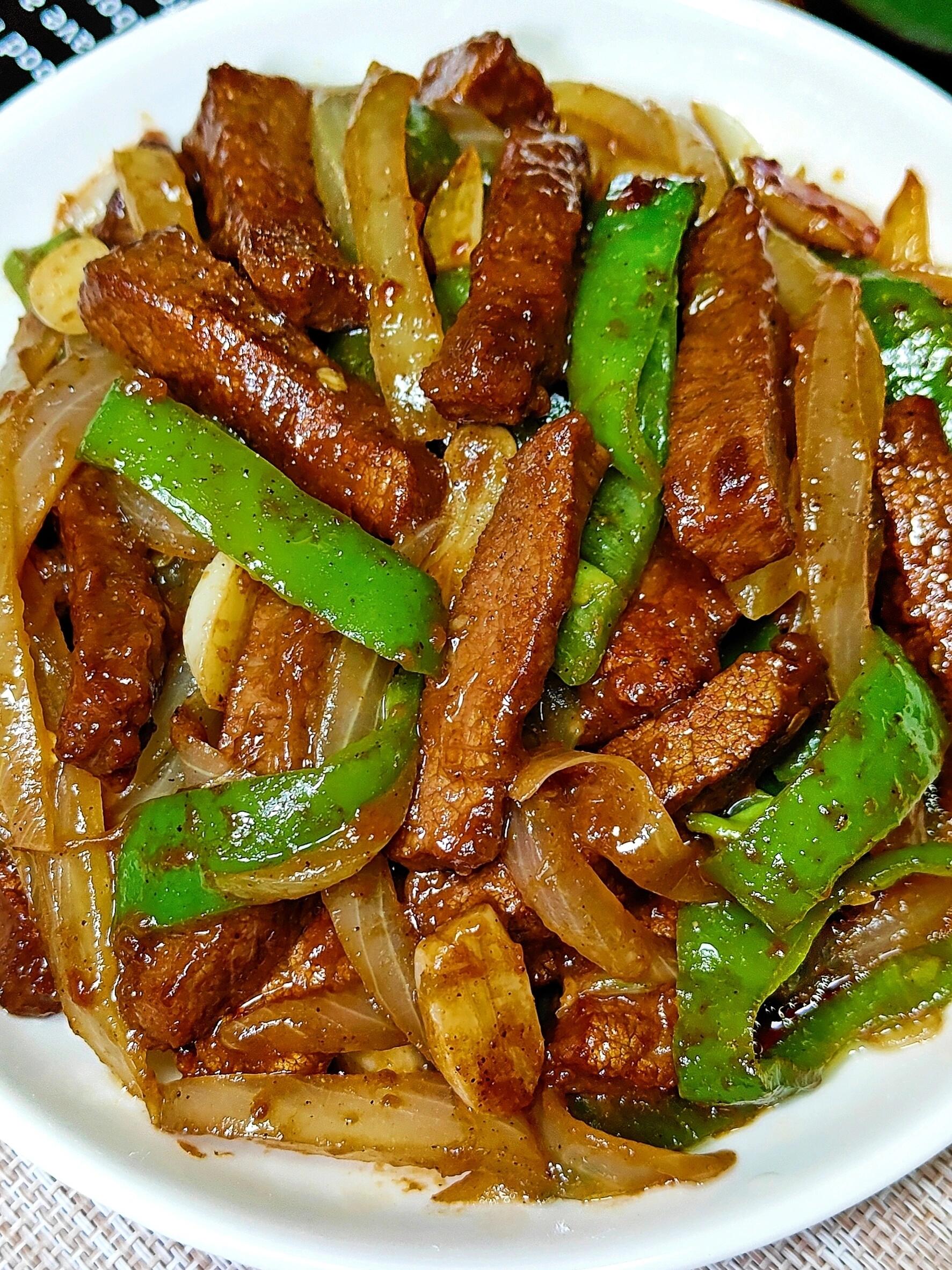 超美味家常菜黑椒牛柳，好吃到舔盘