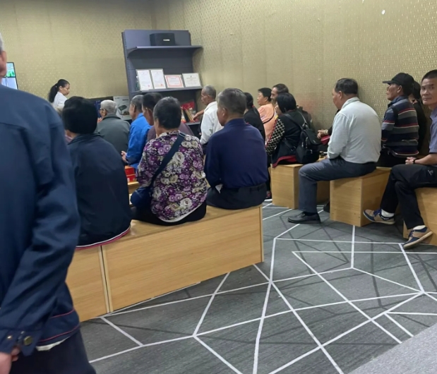 40元就能4天3晚游桂林，背后肯定有3个猫腻。

1.便宜团
便宜没好货，40元