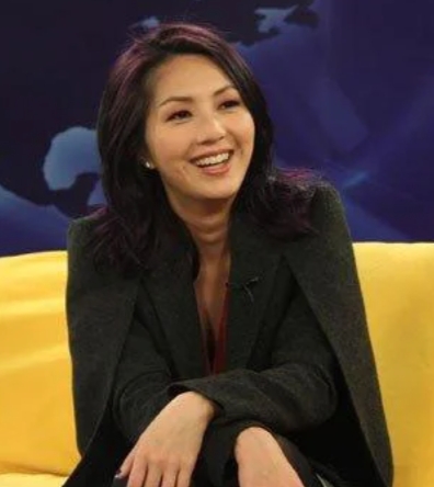 杨千嬅：乐坛与影坛的璀璨明珠