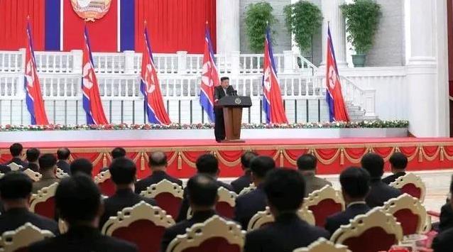 2025年朝鲜国防开支将占总预算的15.7%
朝鲜财政部长李明国作2024年国家