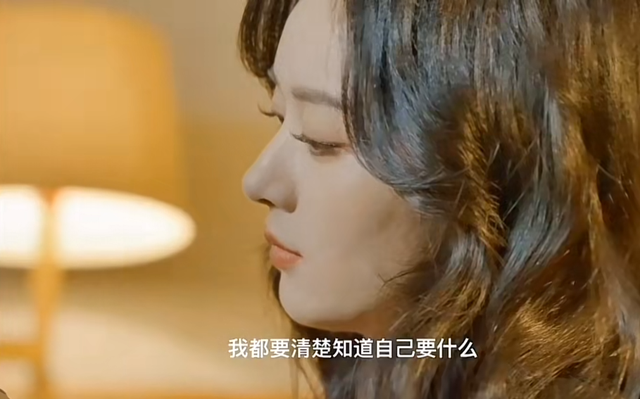37岁赵丽颖晒生日视频,拍照技术做饭手艺被吐槽,2万蛋糕很吸睛(赵丽颖庆祝生日的合照)-第29张图片-九妖电影 37岁赵丽颖晒生日视频,拍照技术做饭手艺被吐槽,2万蛋糕很吸睛(赵丽颖庆祝生日的合照)-第29张图片-九妖电影