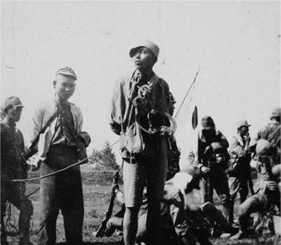 1943年11月，张德才等20多个被关押在济南新华院的战俘准备越狱，不料被人告密