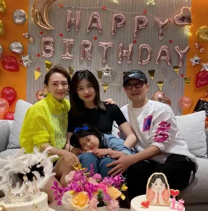 因为儿子生日，章子怡和汪峰聚在了一起，离婚后，儿子是跟着妈妈的，不得不说他们这父