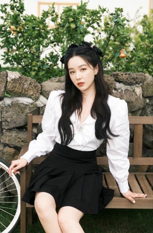 阚清子的爱情旅程成为大众关注的焦点
