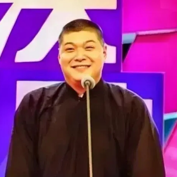 刘云天回德云社是曹云金放的烟幕弹？
近段时间传出听云轩在亏本经营，又传出刘云天回