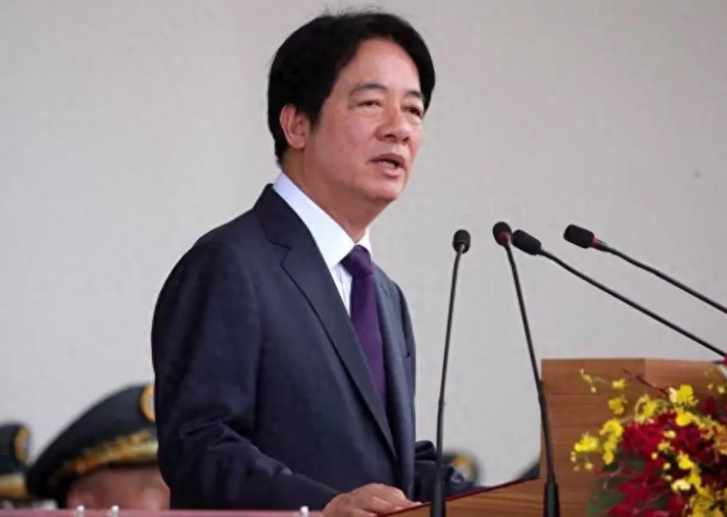 特朗普步步紧逼，赖清德第一时间“跪了”
为应对特朗普关税冲击，赖清德2月14日召