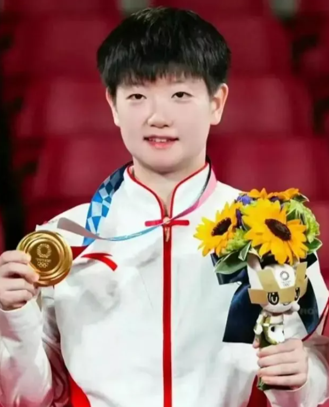 孙颖莎是位优秀运动员，但如果孙颖莎真的痴迷于自己是中国乒坛网红第一的虚拟世界飘飘