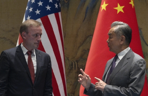 此前王毅外长和沙利文的会面是在曼谷，彼时，美国派高官访华的话，容易被对手解读为“