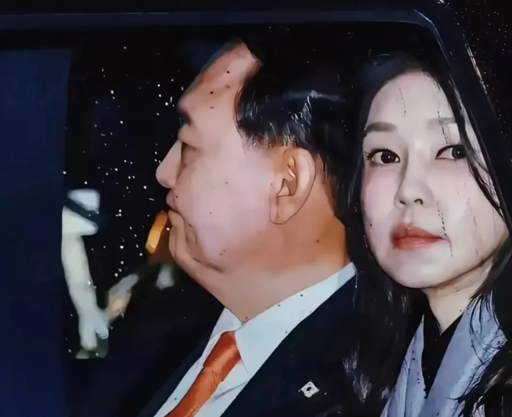 快讯！韩国传来重大消息！
逮捕令最后一天！

尹锡悦最大的靠山已经到位了！他把韩