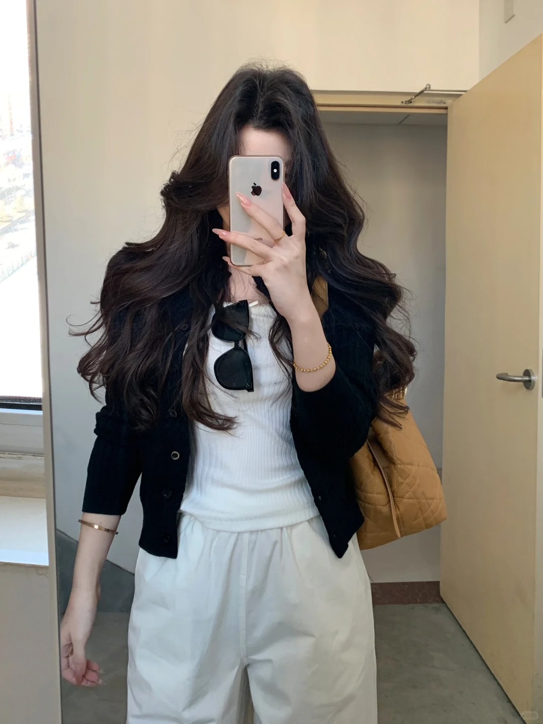 极简主义 简单大方
姐系穿搭