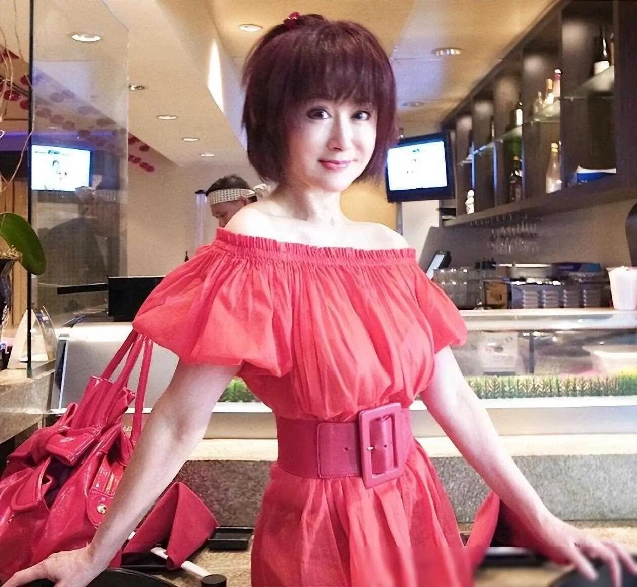  潘迎紫，今天才知道是大陆人