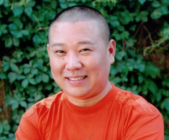 郭德纲：相声界的璀璨明星