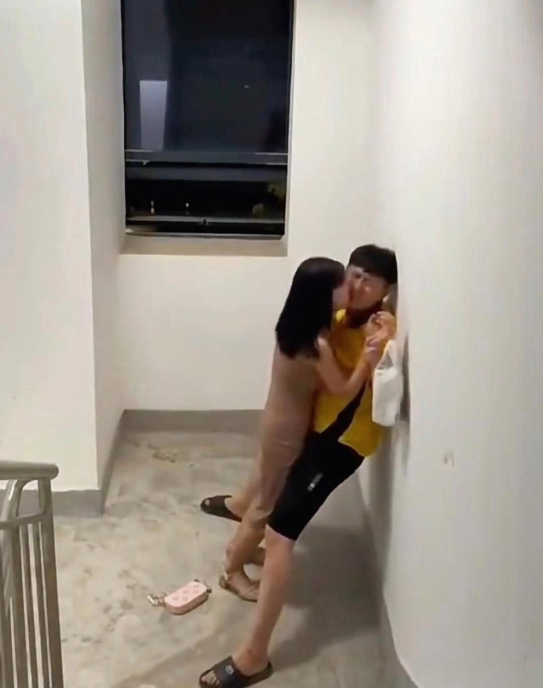 送外卖也要有献身精神